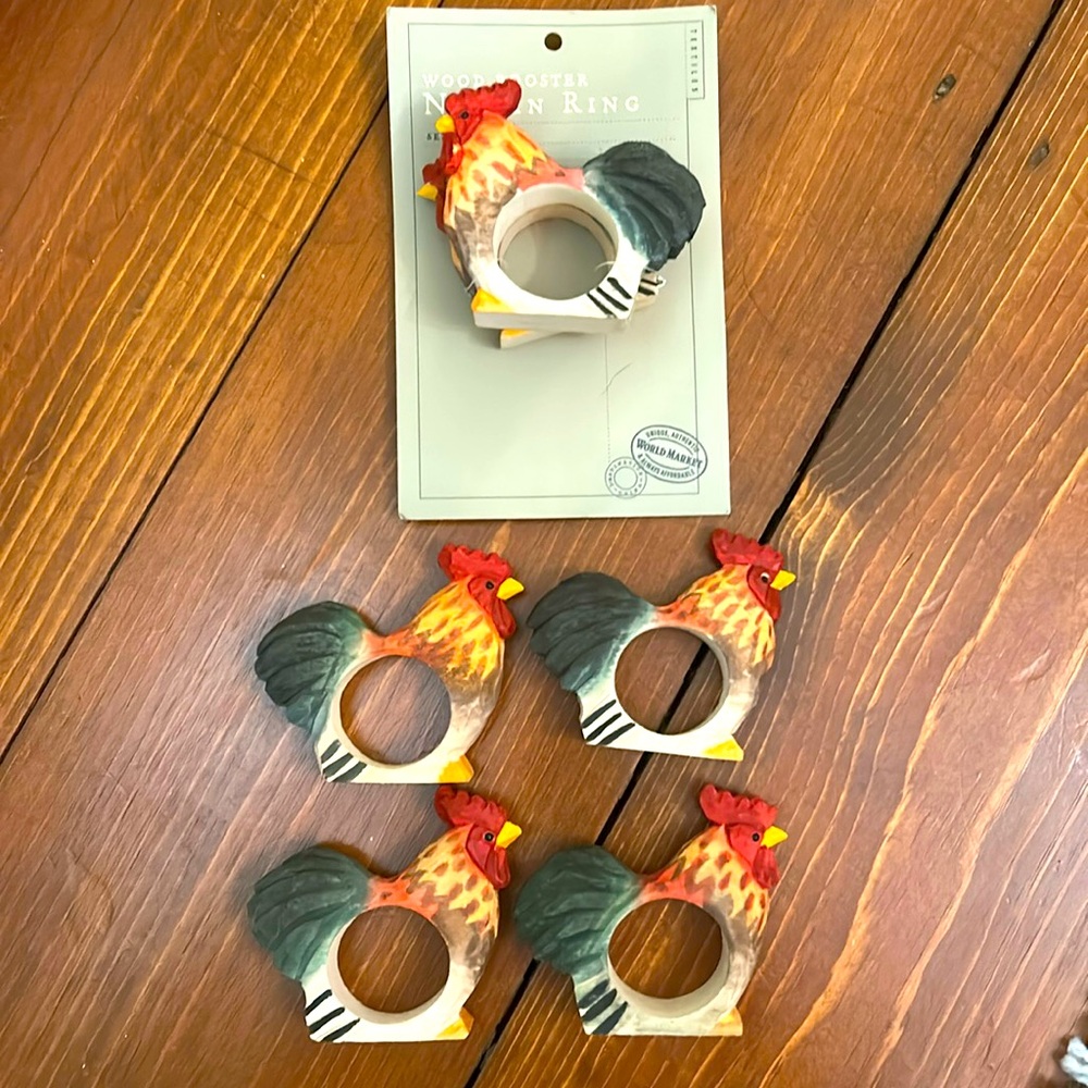 6 World Market Rooster Wood Napkin Rings